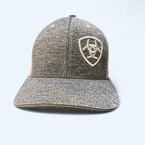 Ariat Men’s Grey and White Adjustable Hat